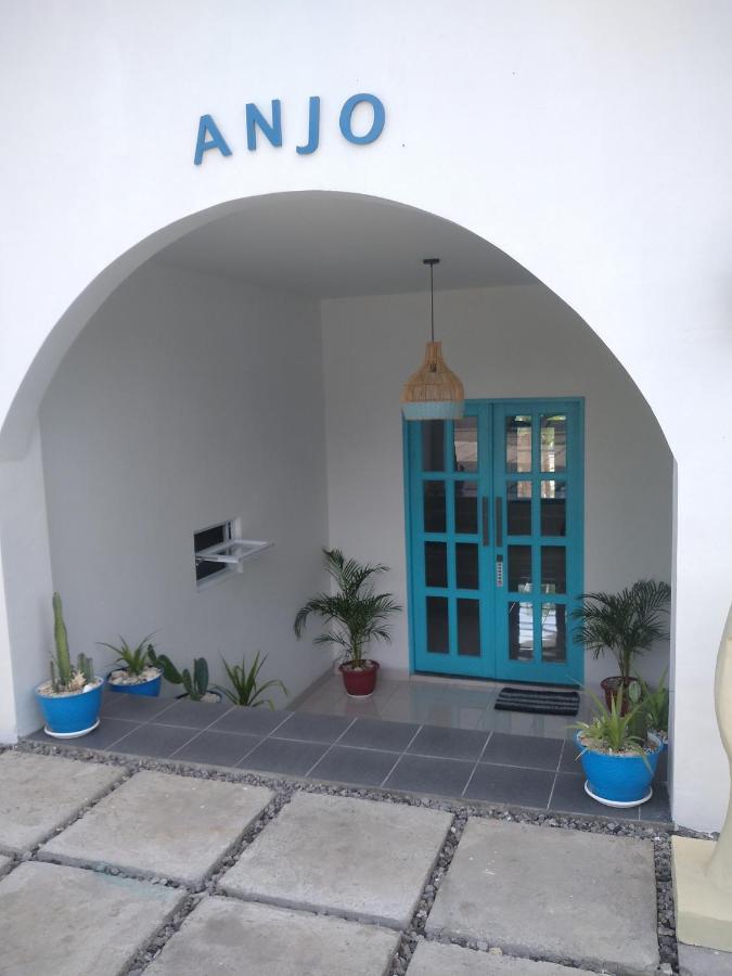 Anjo Maumere Hotel & Restaurant Екстериор снимка