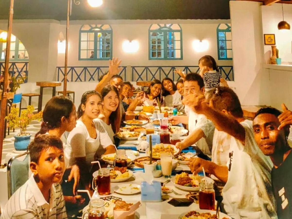 Anjo Maumere Hotel & Restaurant Екстериор снимка