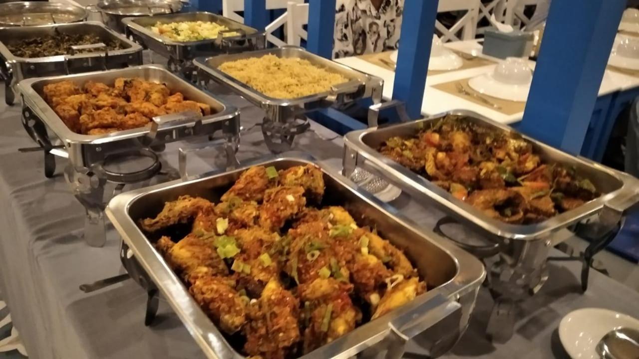 Anjo Maumere Hotel & Restaurant Екстериор снимка