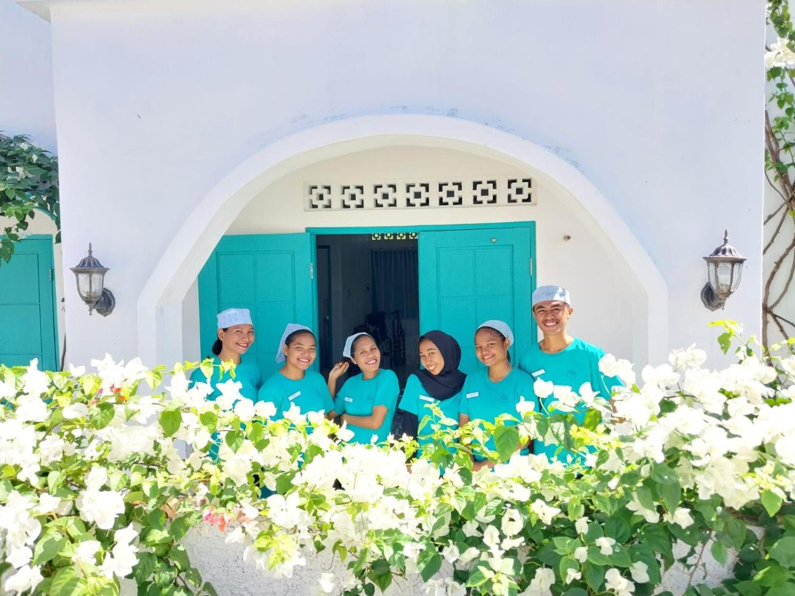 Anjo Maumere Hotel & Restaurant Екстериор снимка